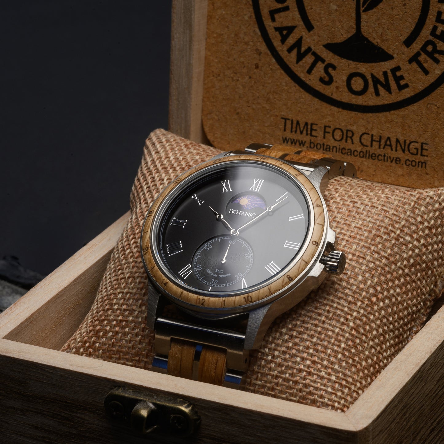 Quartz Wooden Watch for men with Sundial - Whiskey & Black Dial | Daymark