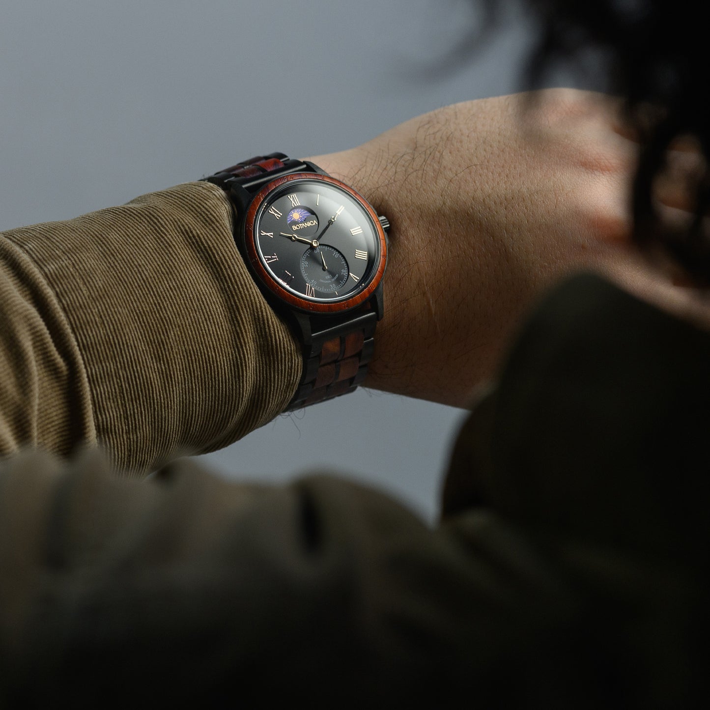 Quartz Wooden Watch for men with Sundial - Rosewood & Black Dial | Summit