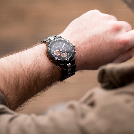 Sandalwood Watch Case & Black Dial | TITAN